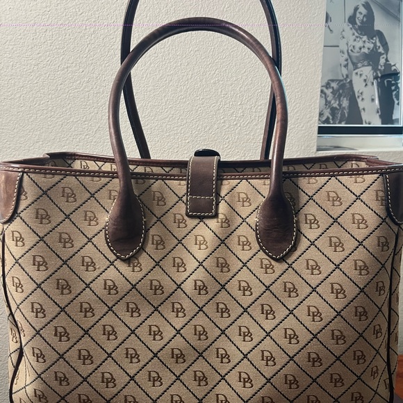 Dooney & Bourke brown monogram bag - Picture 5 of 5